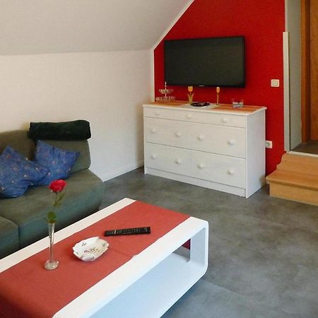 Holiday Apartment An Der Meisse, Bergen Bleckmar Bagian luar foto