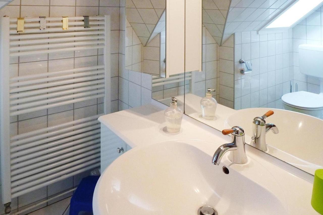 Holiday Apartment An Der Meisse, Bergen Bleckmar Bagian luar foto